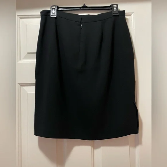 Ann Taylor Classic Chic Black Pencil Suit Skirt size 12 Petite - Picture 2 of 5